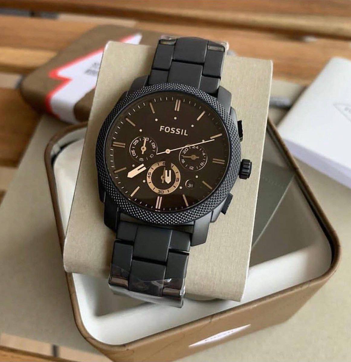 Fossil All-Black Chronograph – The Timepiece That Defines You